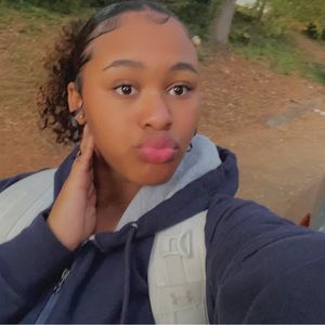 Meet your Posher, Alena